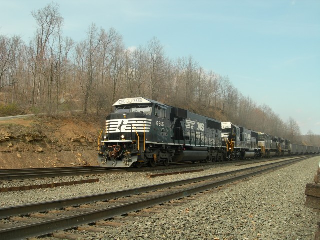 SD60E presso Altoona, Pennsylvania