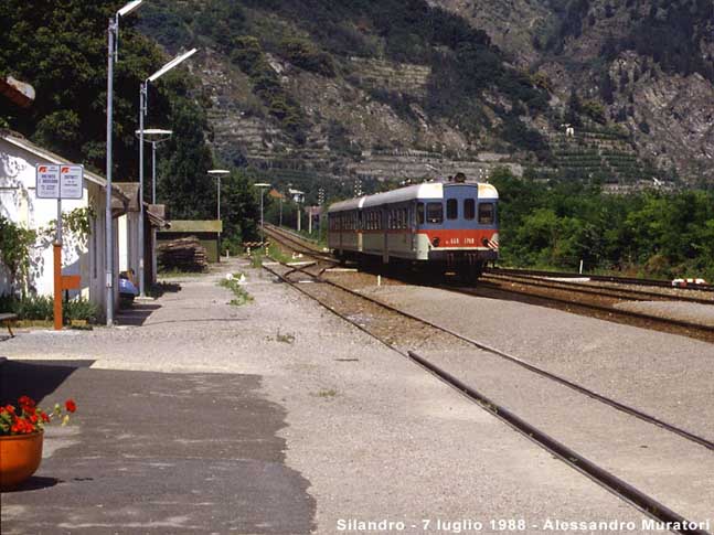 Mondo Ferroviario 49 1990 Ferrovia Val Venosta oggi 