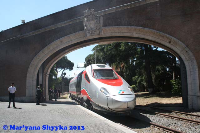 Il frecciargento in arrivo nella Stazione Vaticana